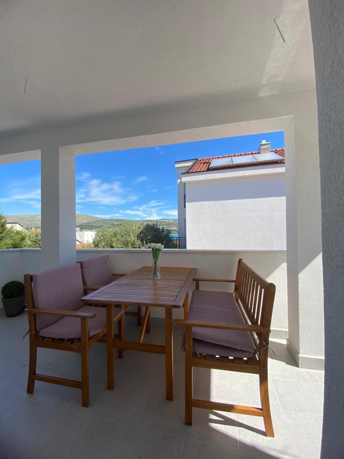 Apartments Paola Trogir Exterior photo
